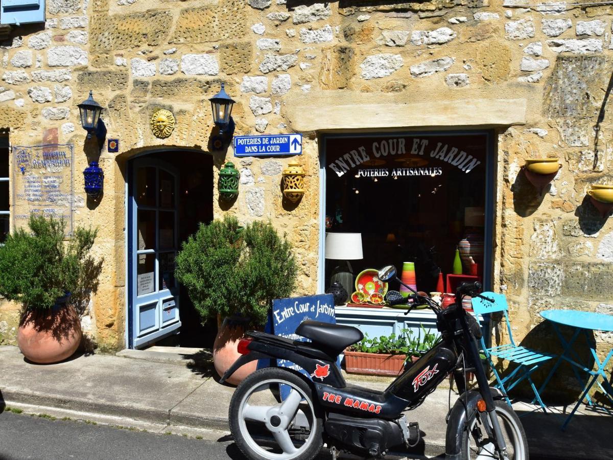 Cosy Holiday Home In Lantheuil With Garden Villefranche-du-Périgord エクステリア 写真