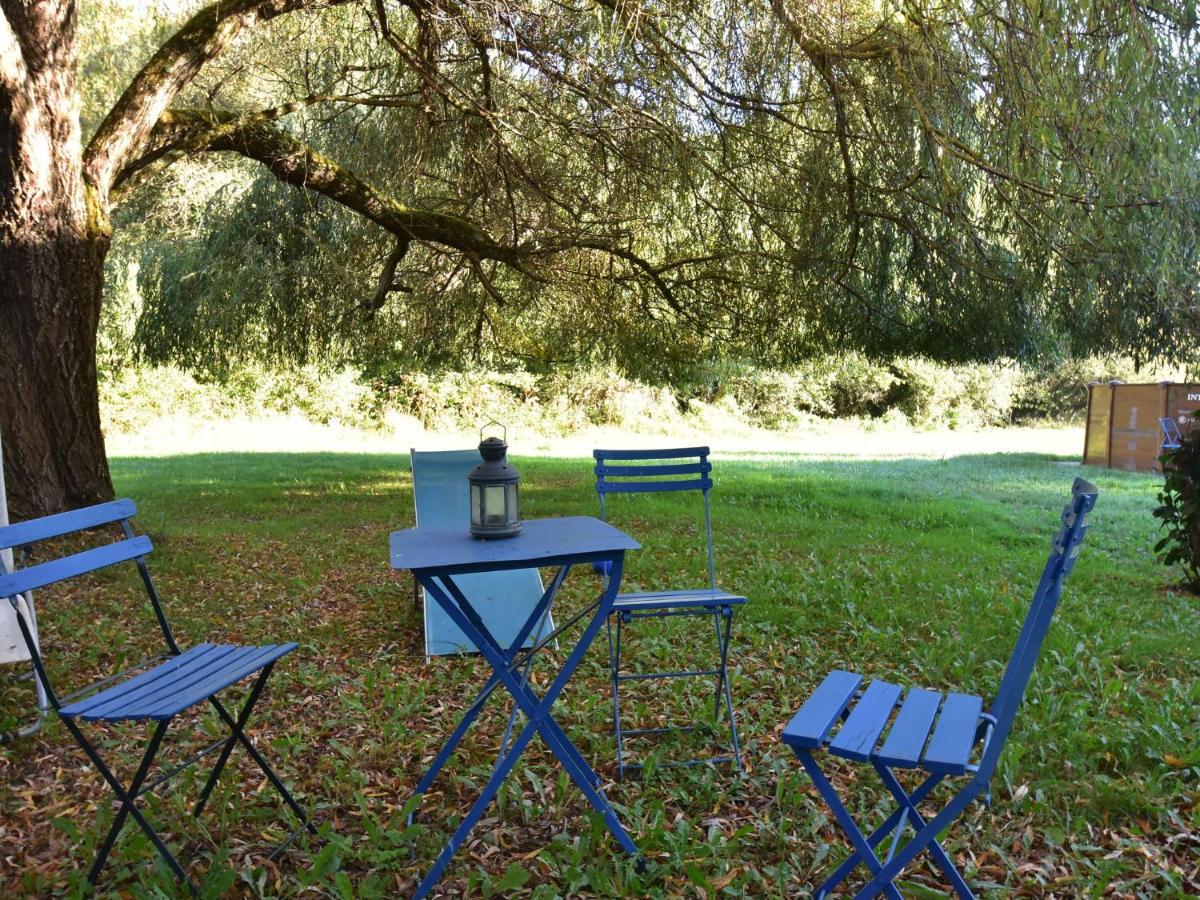 Cosy Holiday Home In Lantheuil With Garden Villefranche-du-Périgord エクステリア 写真
