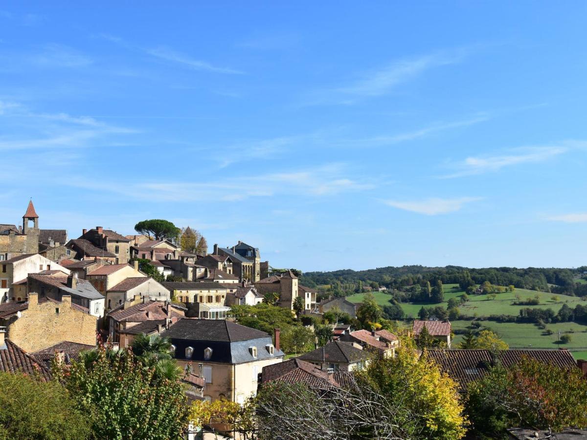 Cosy Holiday Home In Lantheuil With Garden Villefranche-du-Périgord エクステリア 写真