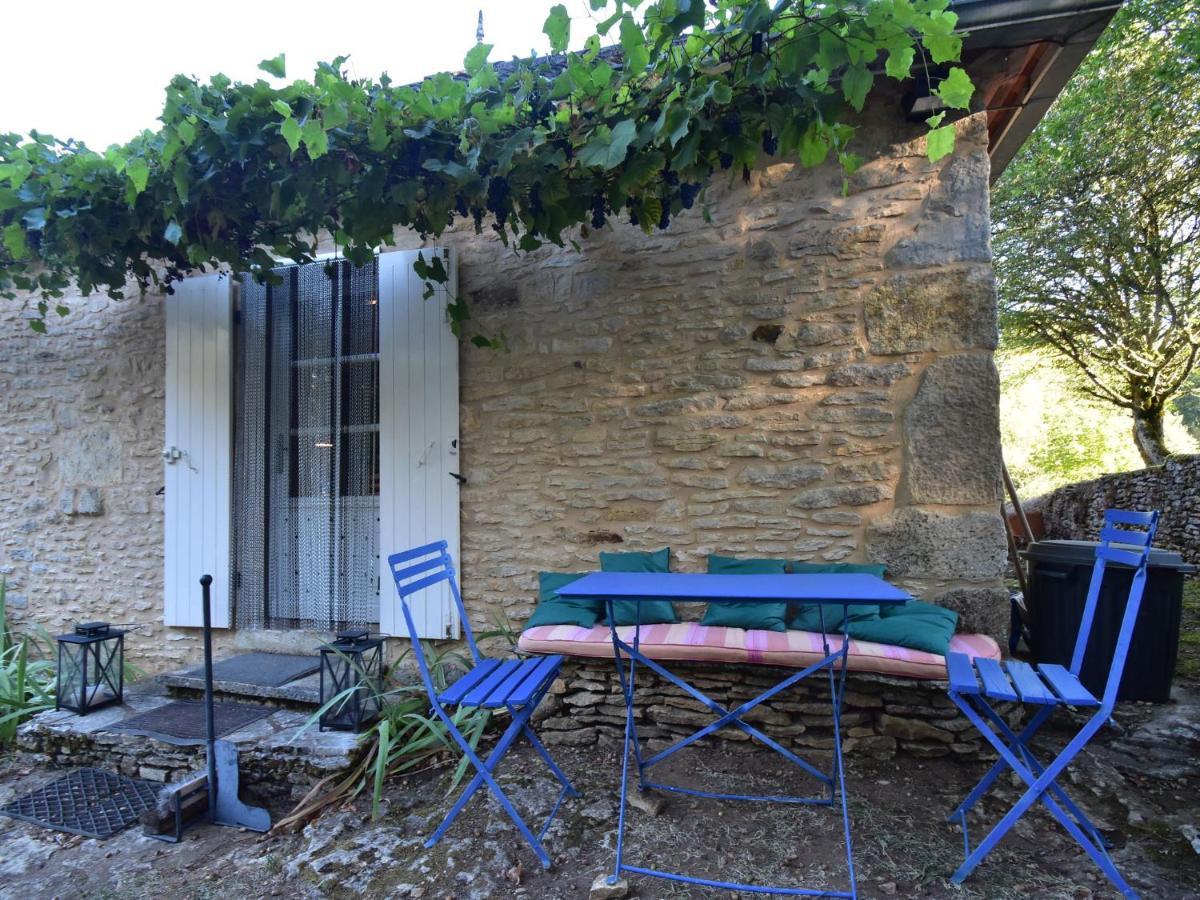 Cosy Holiday Home In Lantheuil With Garden Villefranche-du-Périgord エクステリア 写真