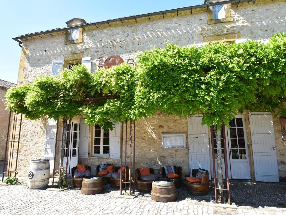 Cosy Holiday Home In Lantheuil With Garden Villefranche-du-Périgord エクステリア 写真