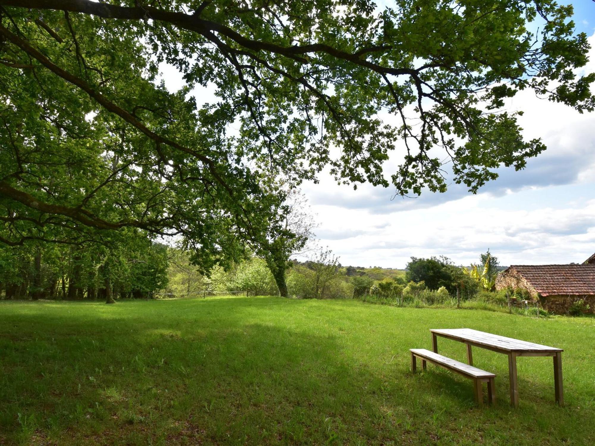 Cosy Holiday Home In Lantheuil With Garden Villefranche-du-Périgord エクステリア 写真