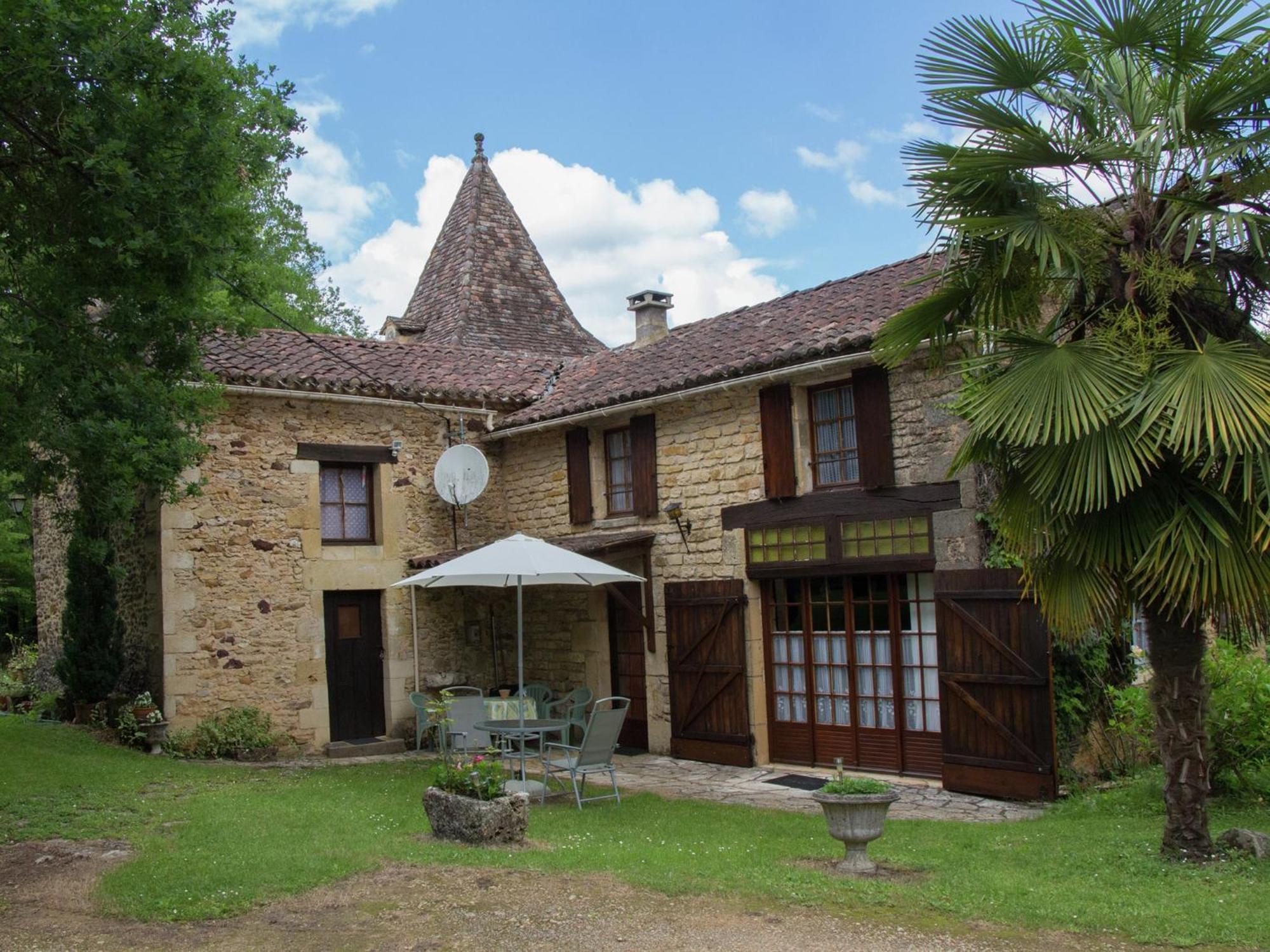 Cosy Holiday Home In Lantheuil With Garden Villefranche-du-Périgord エクステリア 写真