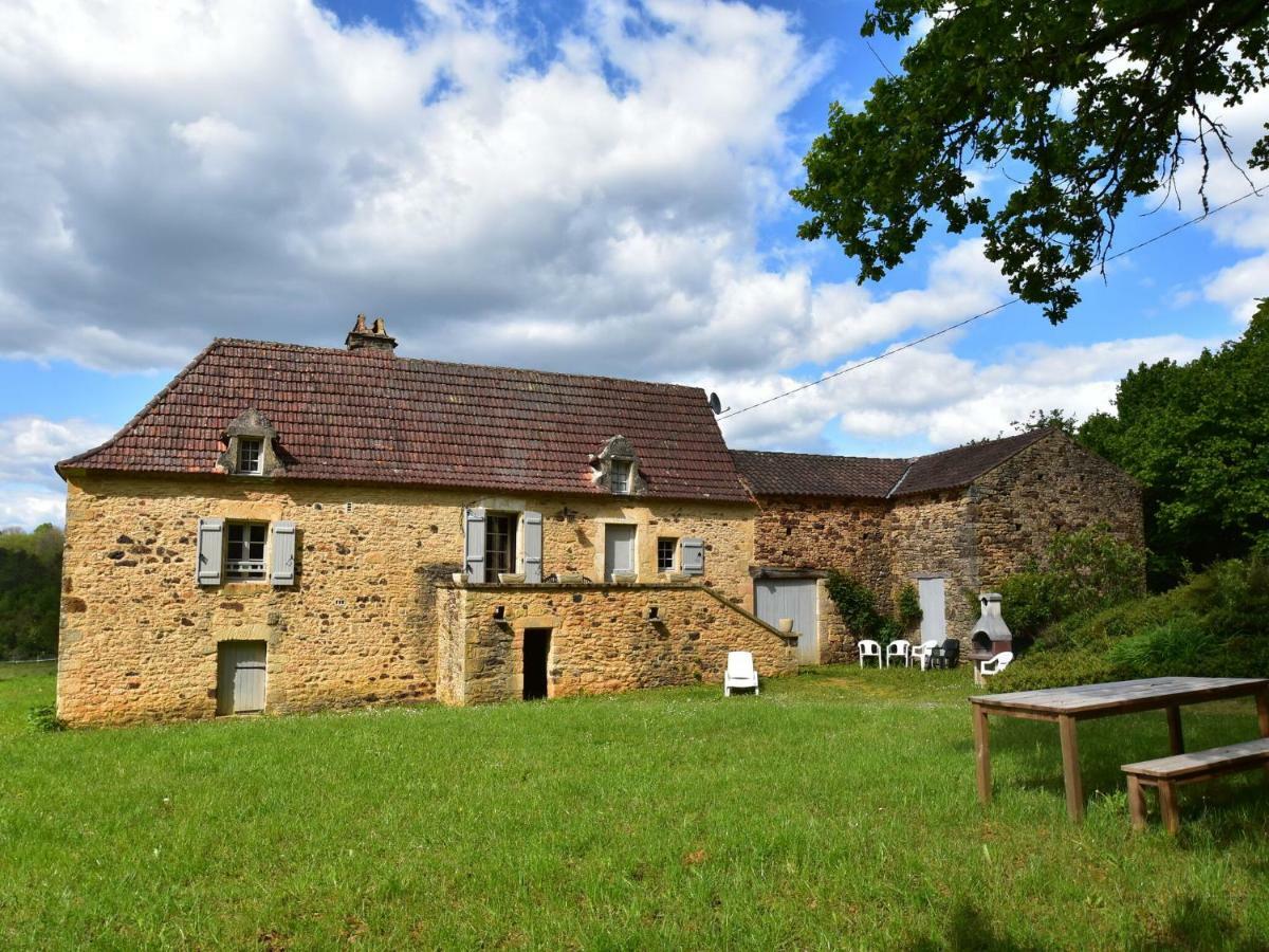 Cosy Holiday Home In Lantheuil With Garden Villefranche-du-Périgord エクステリア 写真