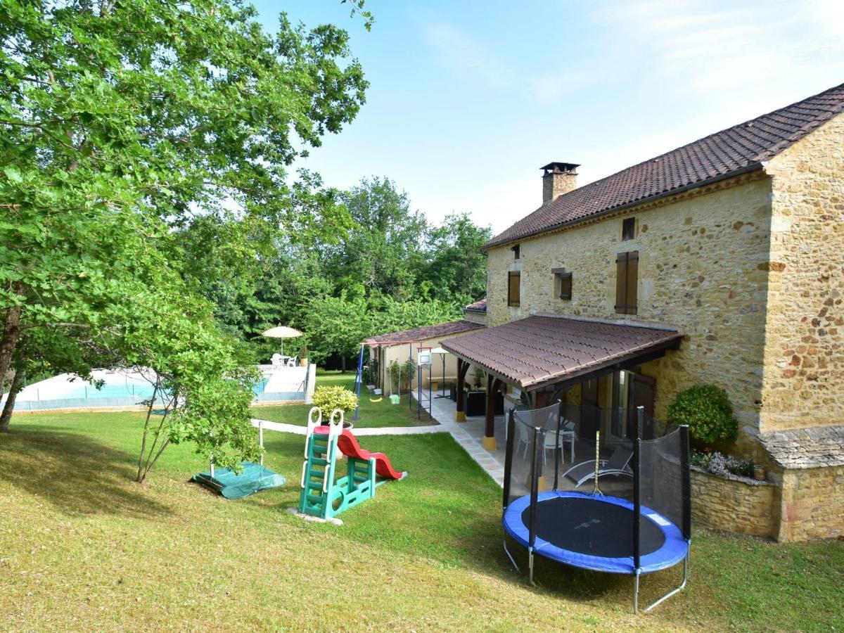 Cosy Holiday Home In Lantheuil With Garden Villefranche-du-Périgord エクステリア 写真