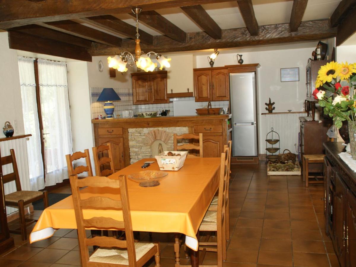 Cosy Holiday Home In Lantheuil With Garden Villefranche-du-Périgord エクステリア 写真
